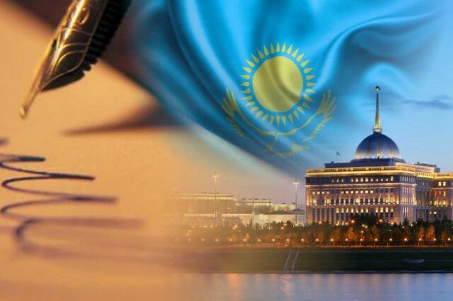 Нурсултан Назарбаев внес изменения в Указ о переводе казахского языка на латинскую графику