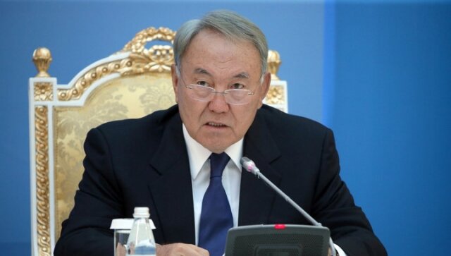 32 буквы вместо 42: Назарбаев утвердил новую казахскую латиницу