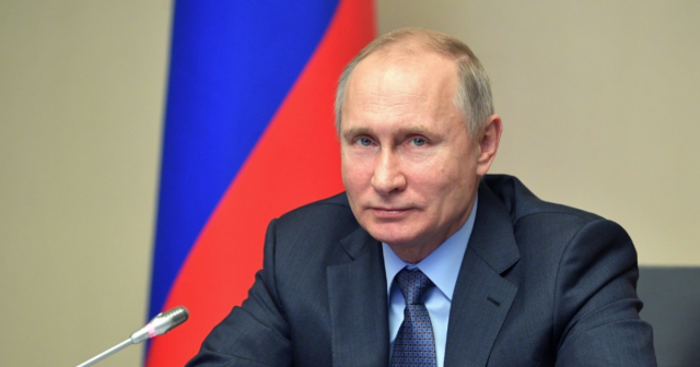 Путин поздравил фигуристок Загитову и Медведеву